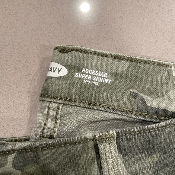 Camo Jeans - Picture 3 of 5